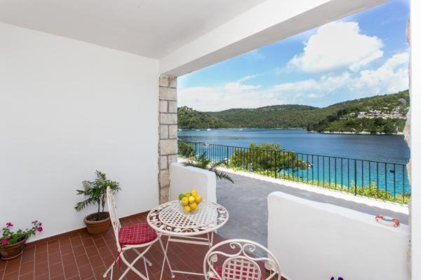 Guest House Busurelo Mljet Esterno foto